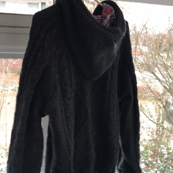 Rogues Gallery zip up sweater hoodie - Picture 4 of 4